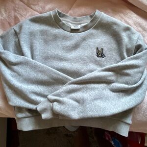 SUNDAY BEST sweatshirt with embroidered butterfly 🦋 
Super soft on the inside!